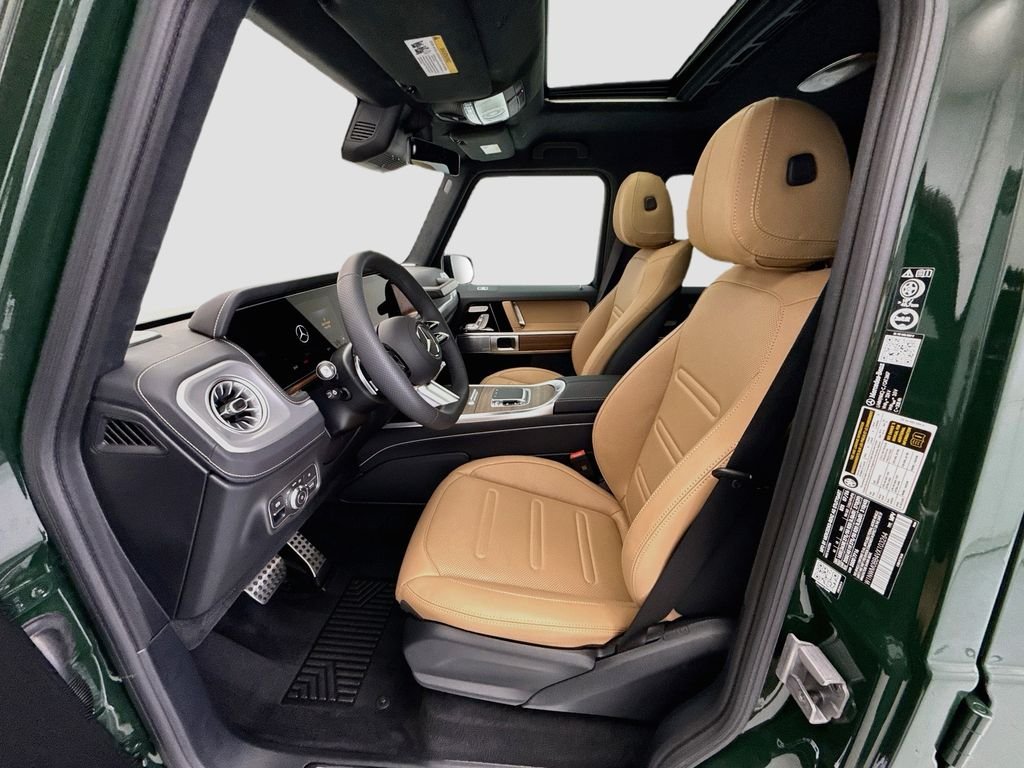 New 2027 MANUFAKTUR Deep Green Mercedes-Benz G 580 image 18