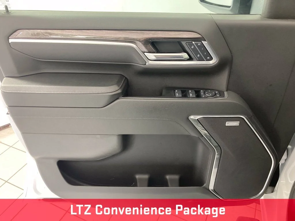 Used 2025 White Chevrolet LTZ image 14