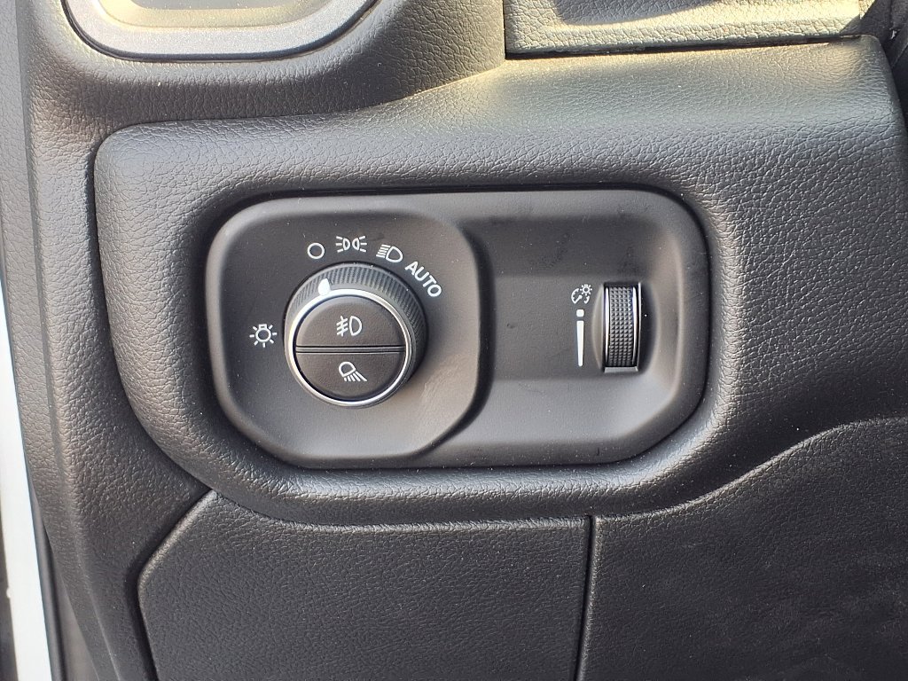 2025 RAM 3500 Chassis Tradesman - Photo 14