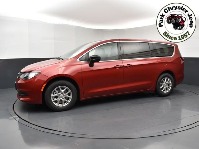 New 2026 Red Hot Pearl-Coat Exterior Paint Chrysler LX image 3