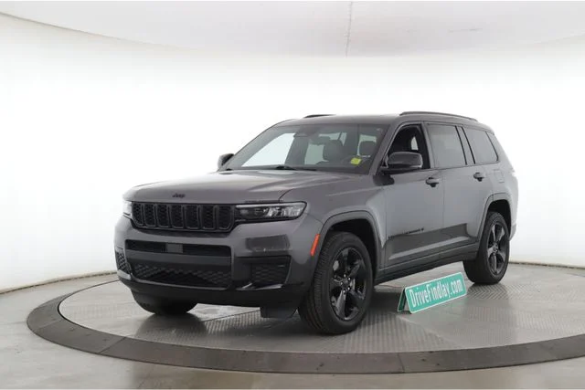 Used 2021 Gray Jeep Altitude image 10