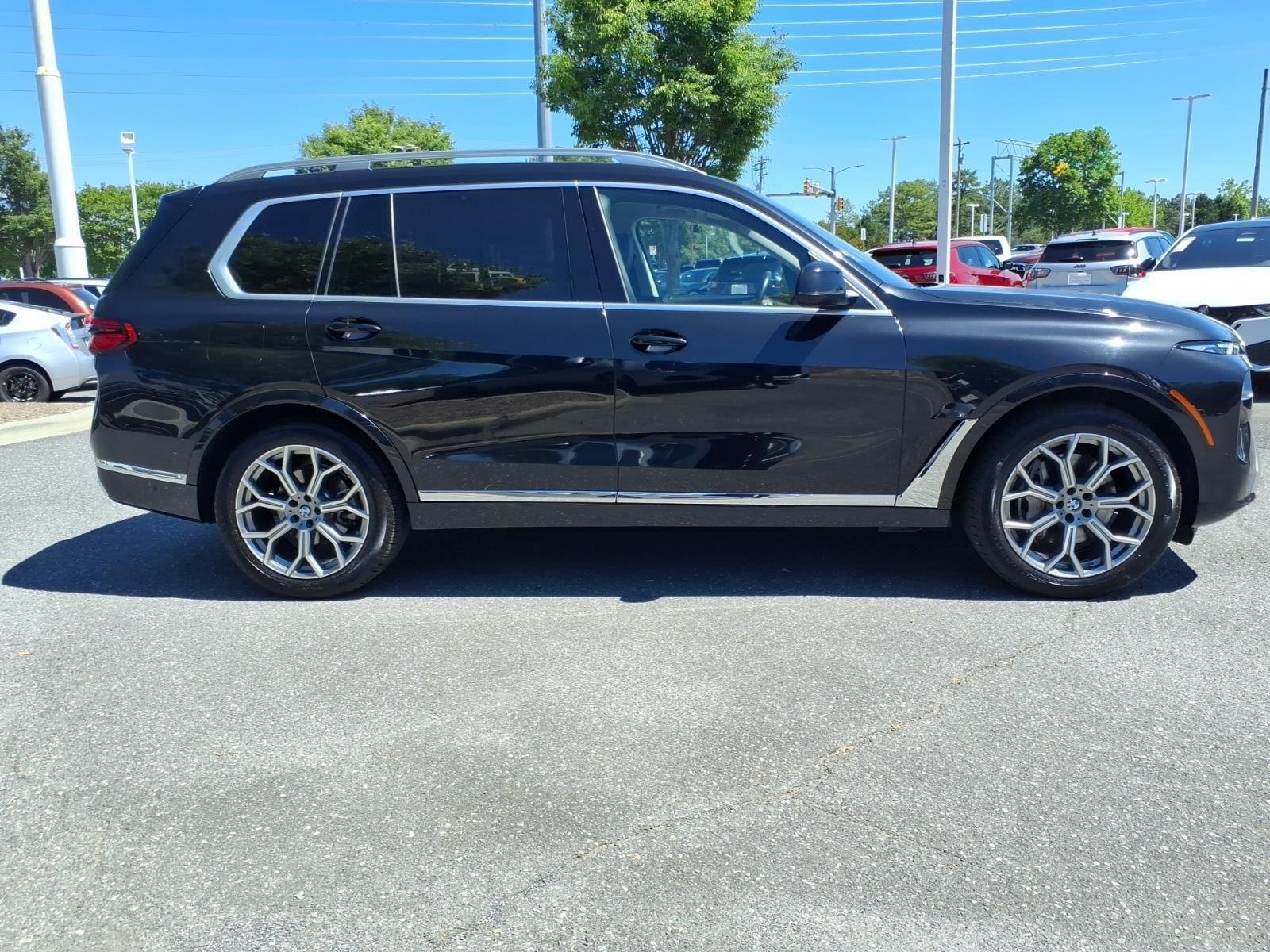 Used 2023 Black Sapphire Metallic BMW xDrive40i image 9
