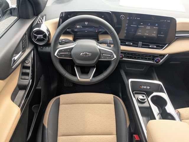 New 2027 Polar White Tricoat Chevrolet ACTIV image 17