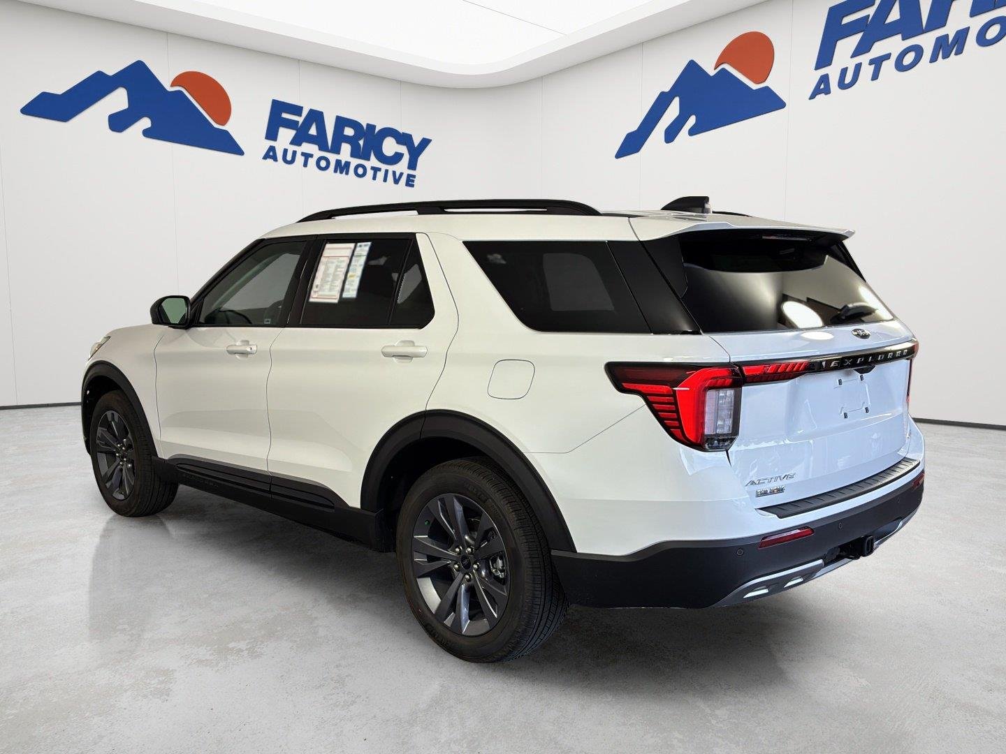 Used 2026 Star White Metallic Tri-Coat Ford Active image 7