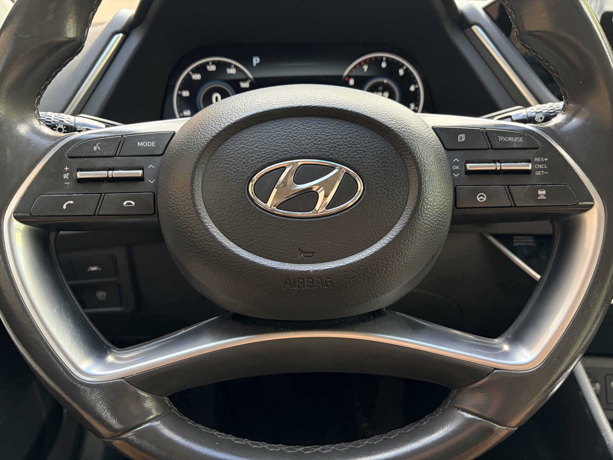 Used 2022 Hampton Gray Hyundai SEL image 13