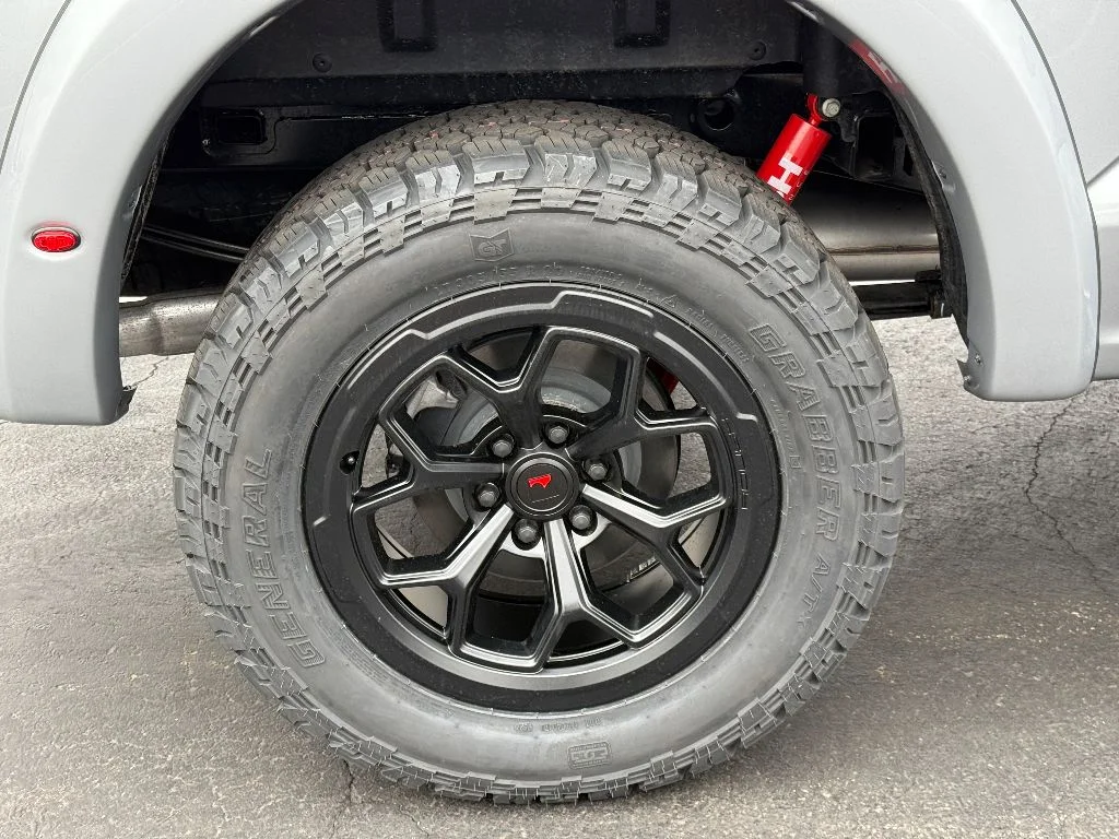 2025 Ford F-150 XLT - Photo 6