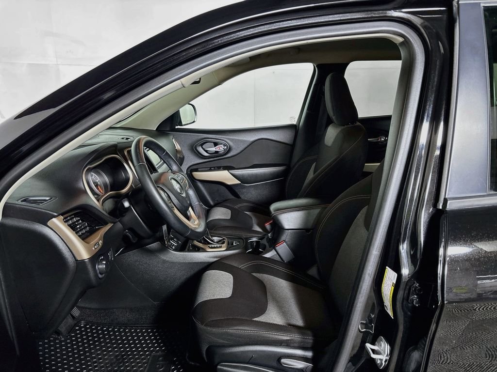 Used 2017 Black Jeep Sport image 11