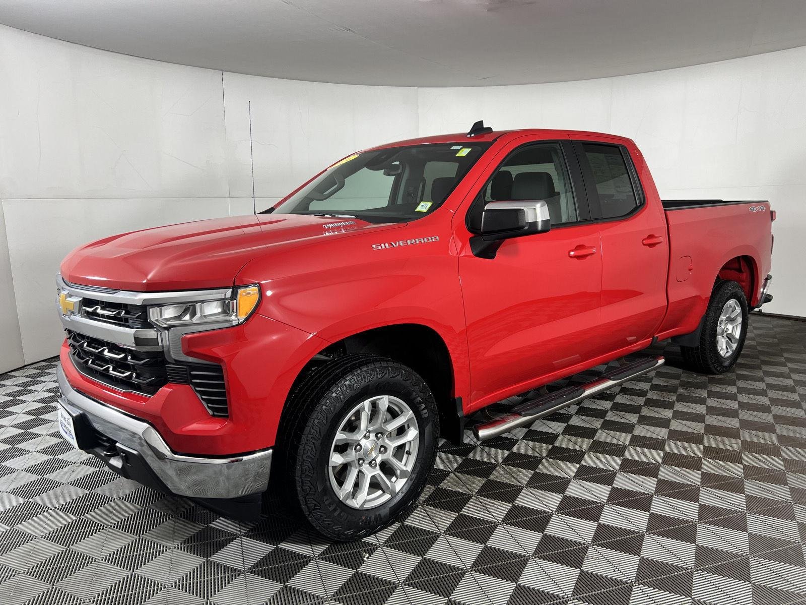 Used 2024 Red Hot Chevrolet LT image 26