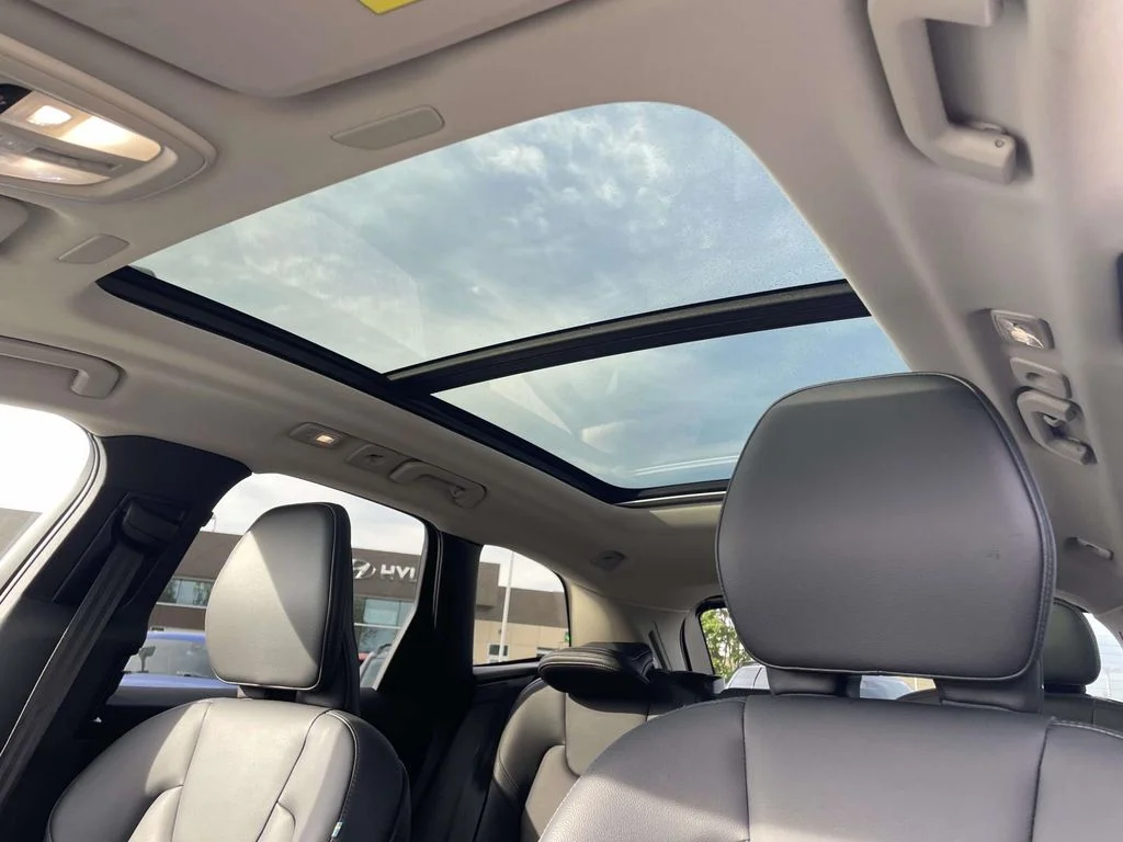 2025 Volvo XC60 Core - Photo 9