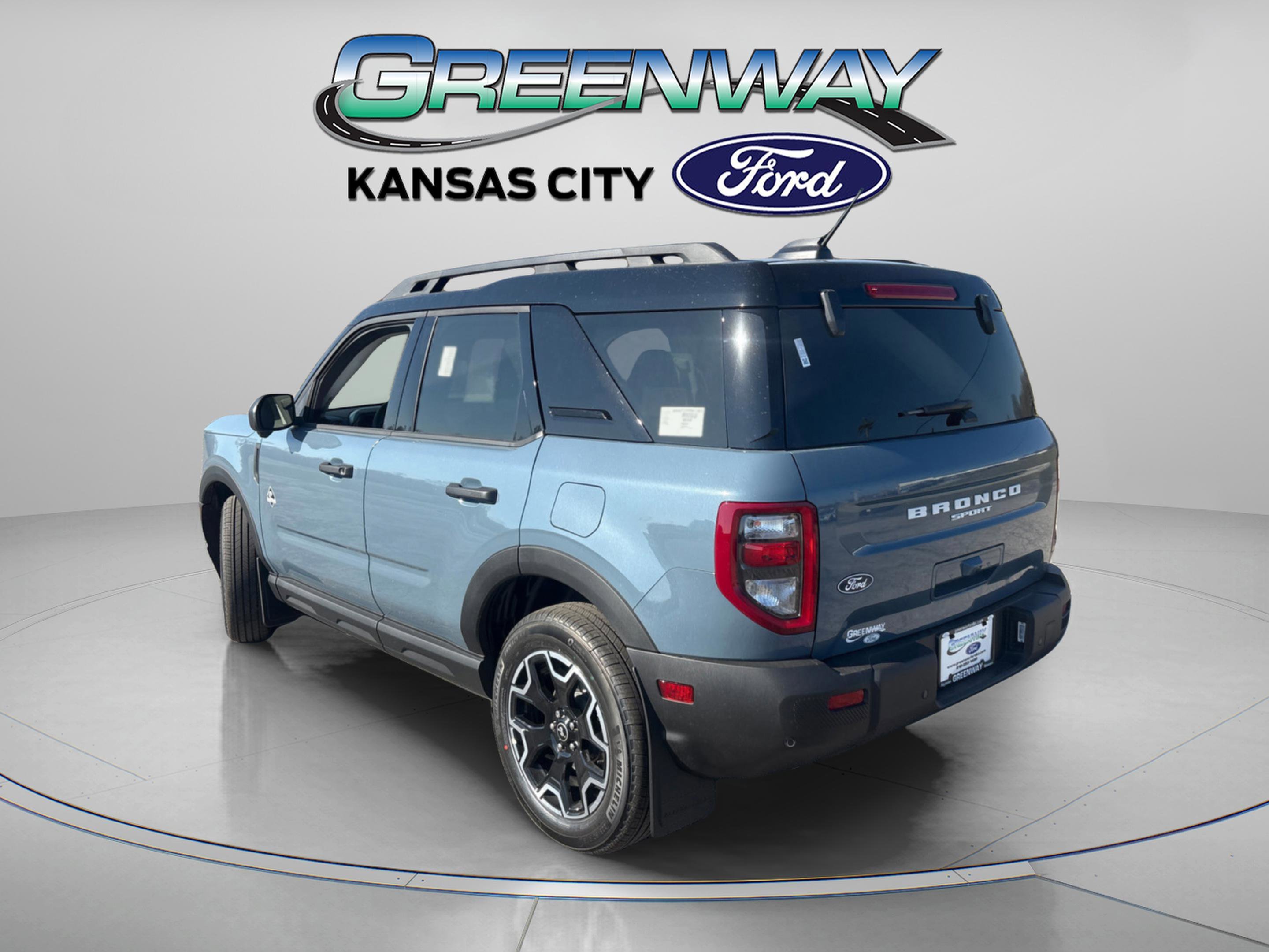 New 2026 Azure Gray Metallic Tri-Coat Ford Outer Banks® image 5