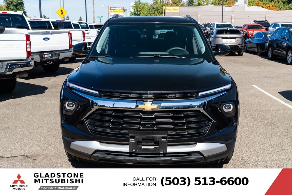 Used 2025 Black Metallic Chevrolet LT image 2