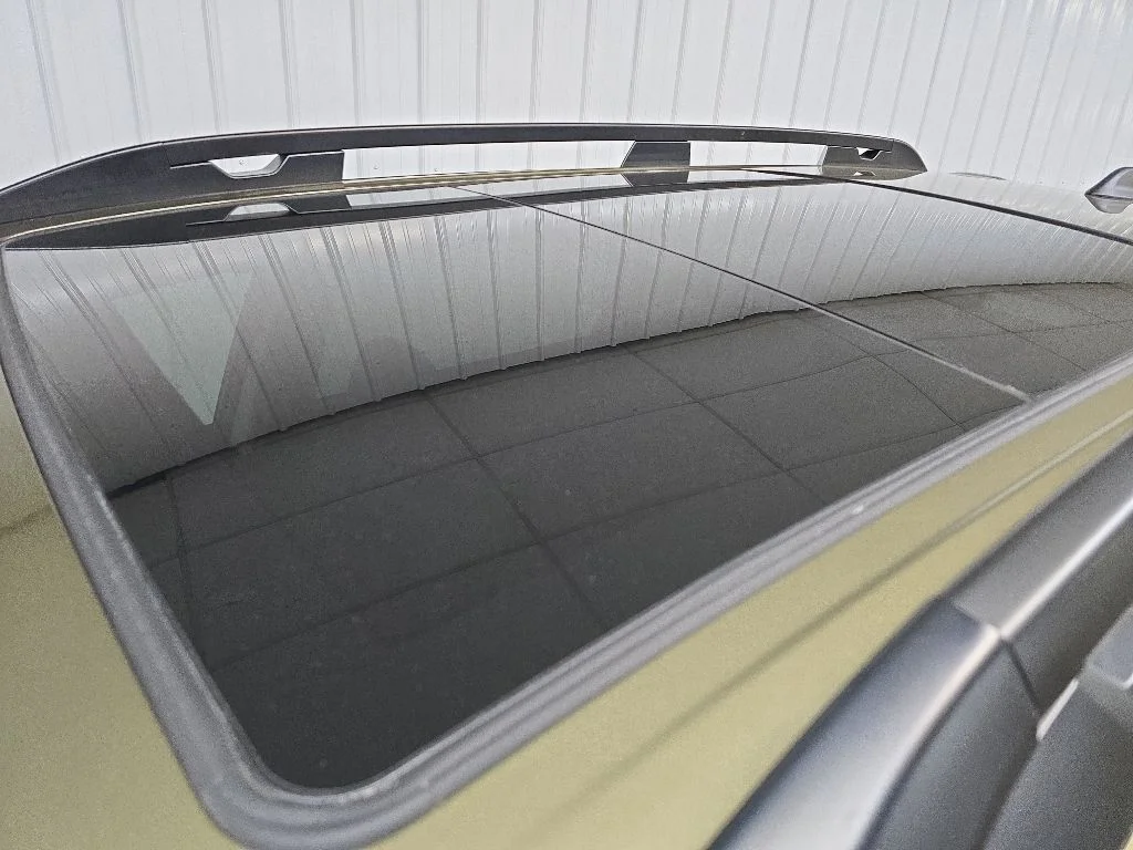 Used 2025 Green Metallic Subaru Limited image 11