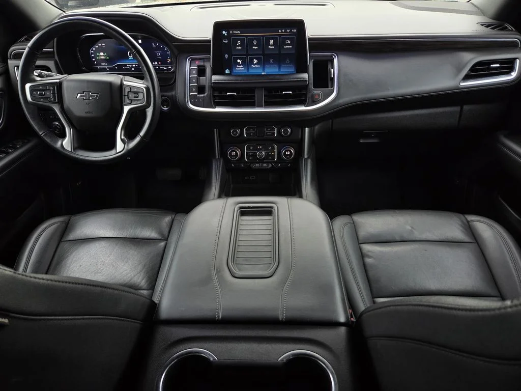 Used 2022 Black Chevrolet Z71 image 24
