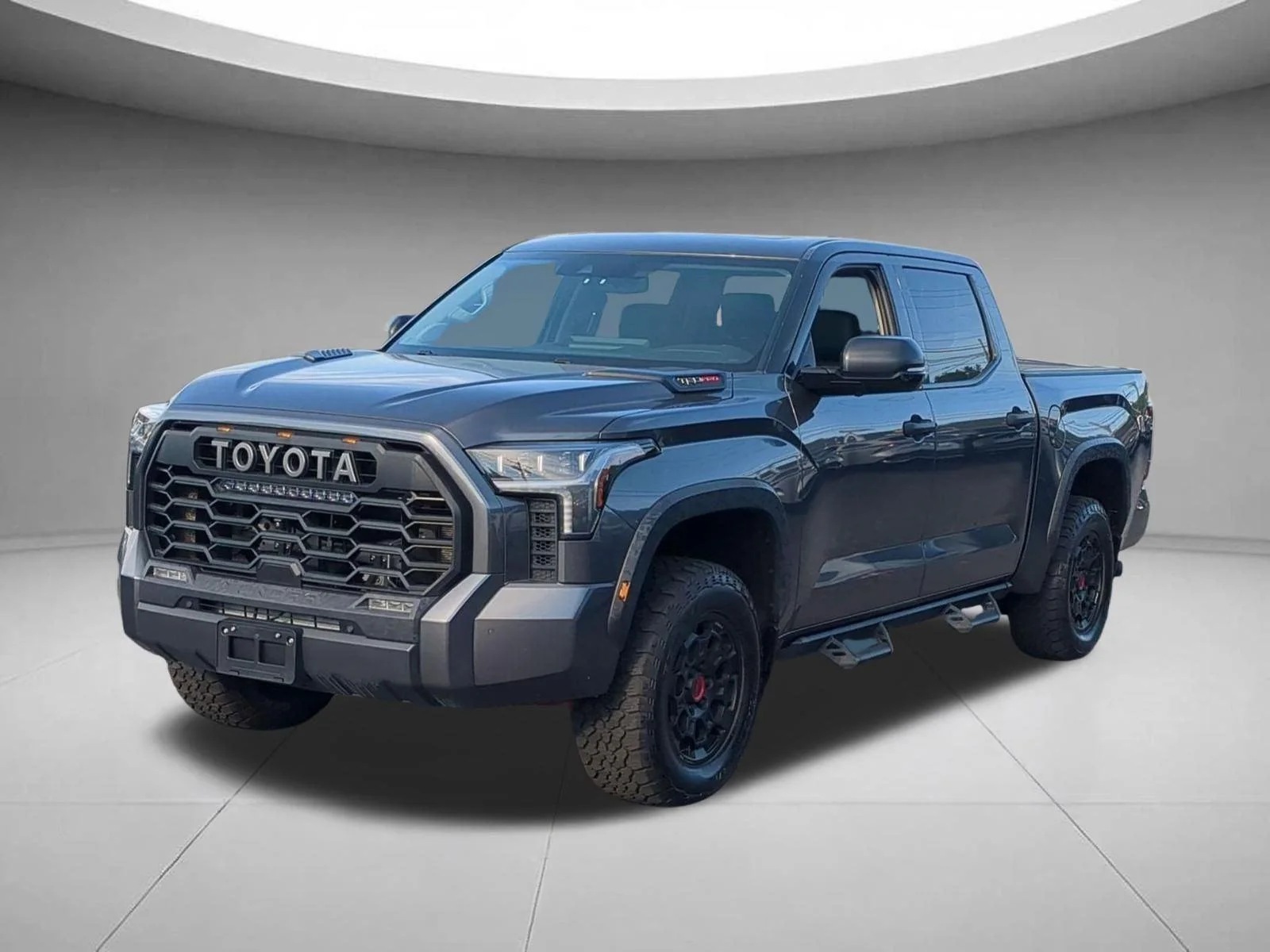 Used 2023  TOYOTA  image 1