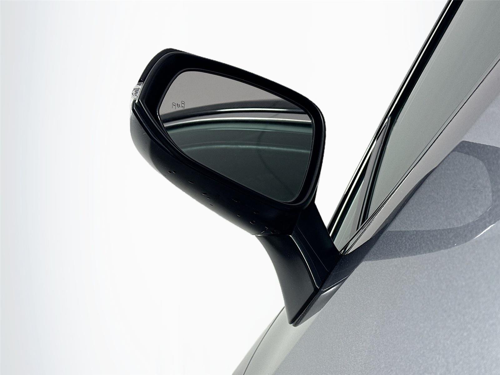 Used 2024 Magnetic Gray Metallic/Midnight Black Metallic Toyota Hybrid XSE image 5