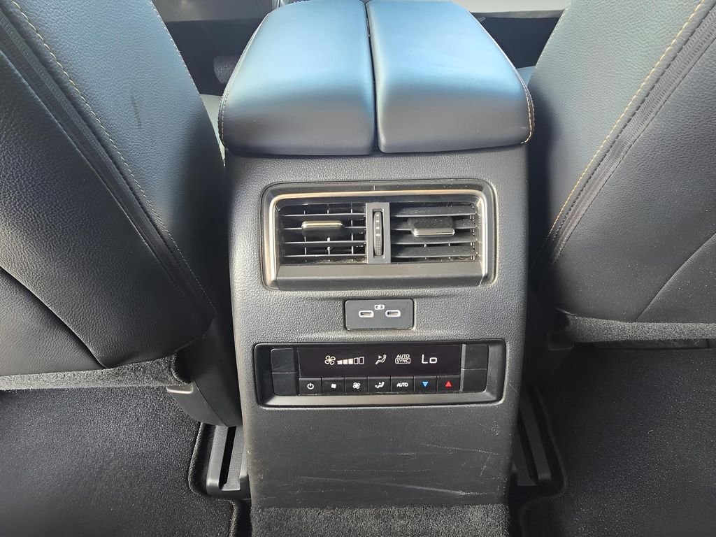 Used 2025 Machine Gray Metallic Mazda Preferred Package image 29