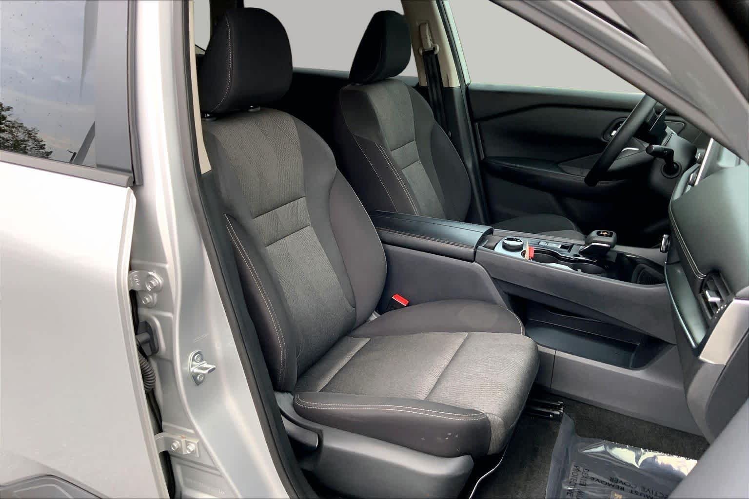 Used 2024 Brilliant Silver Metallic Nissan SV image 8