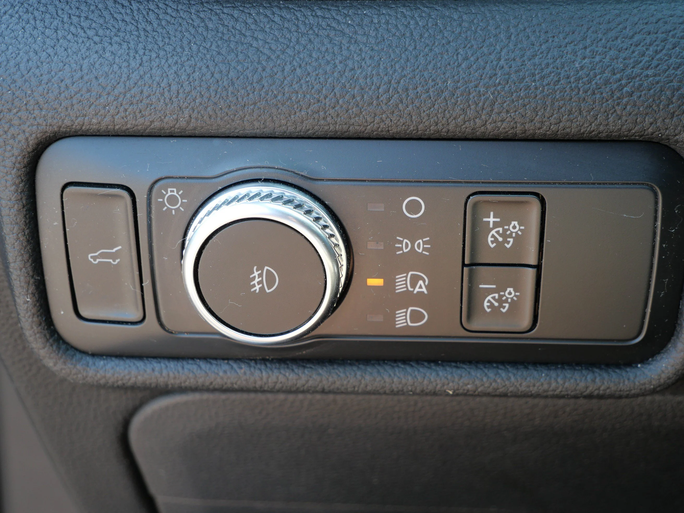 Used 2020 Agate Black Metallic Ford XLT image 26