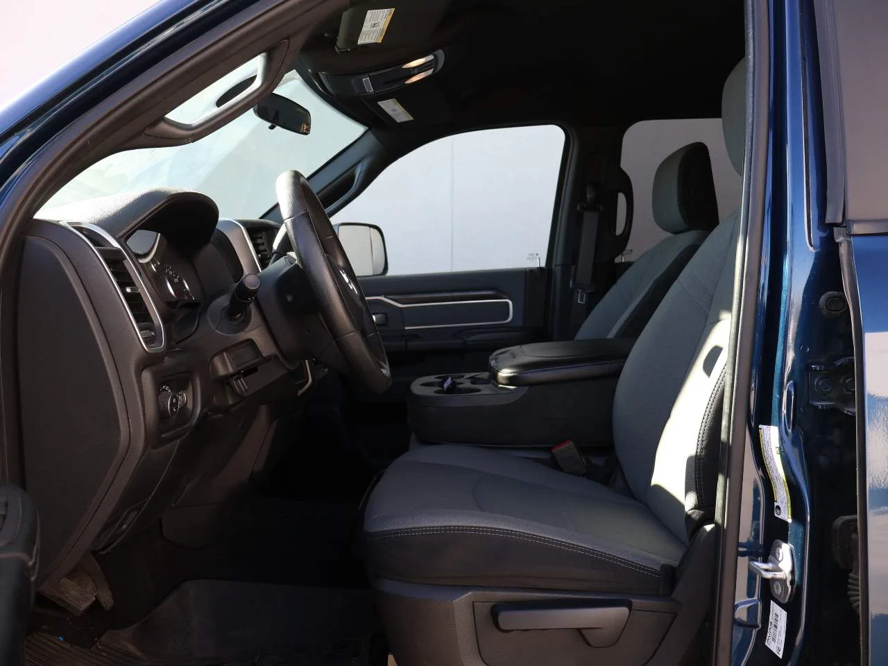 Used 2022 Patriot Blue Pearl Coat Ram Big Horn Crew Cab image 5