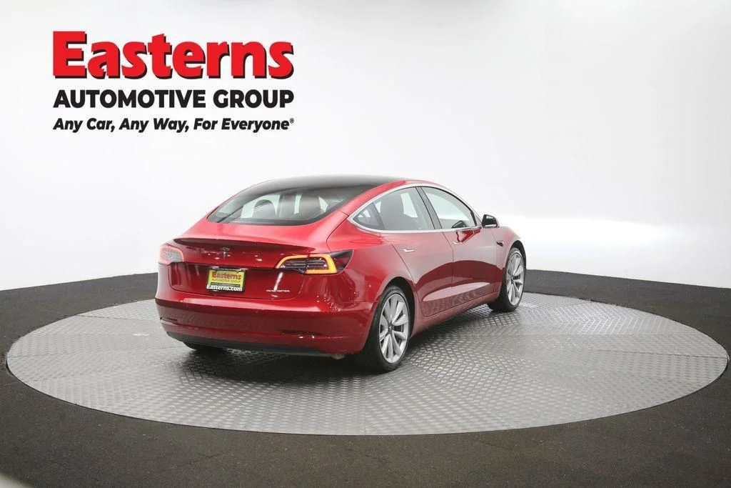 Used 2018 Red Tesla Long Range image 36