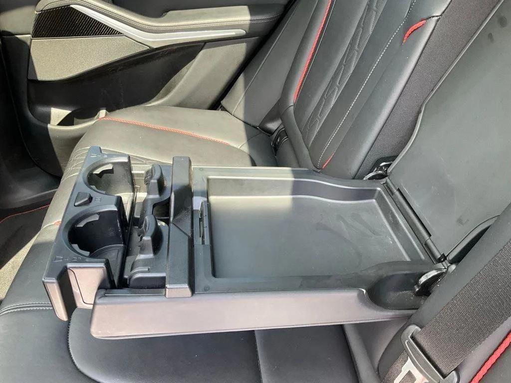 Used 2022 Black BMW xDrive40i image 19