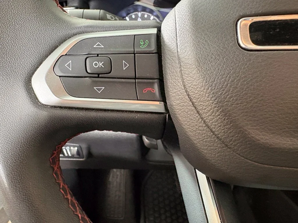 Used 2025 Silver Jeep Trailhawk image 24