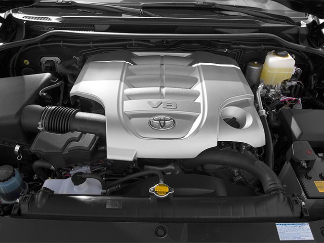 Used 2014 Silver Toyota  image 13