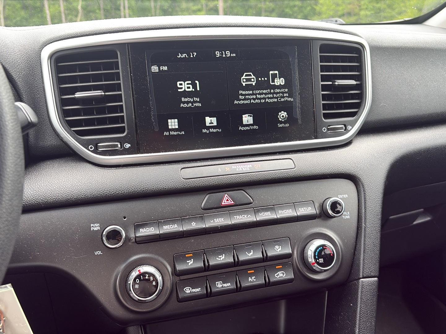 Used 2020 Black Cherry Kia  image 7