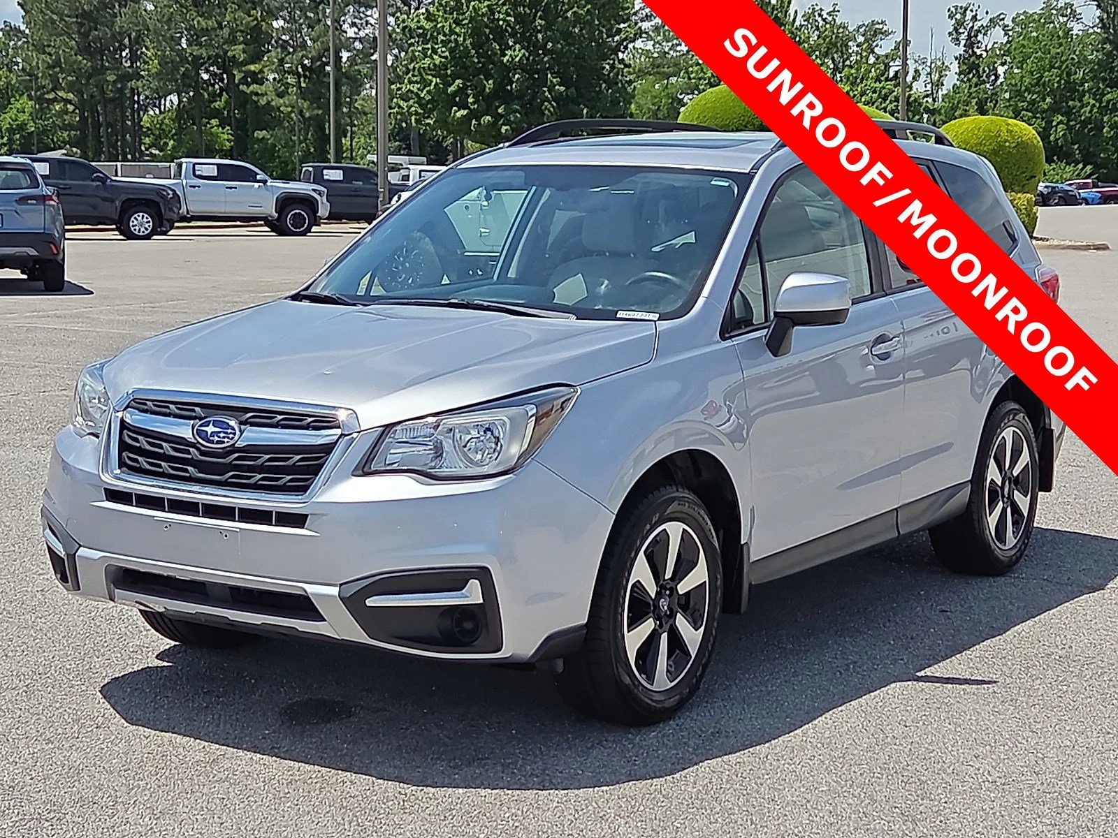 Used 2018 Ice Silver Metallic Subaru Premium image 2