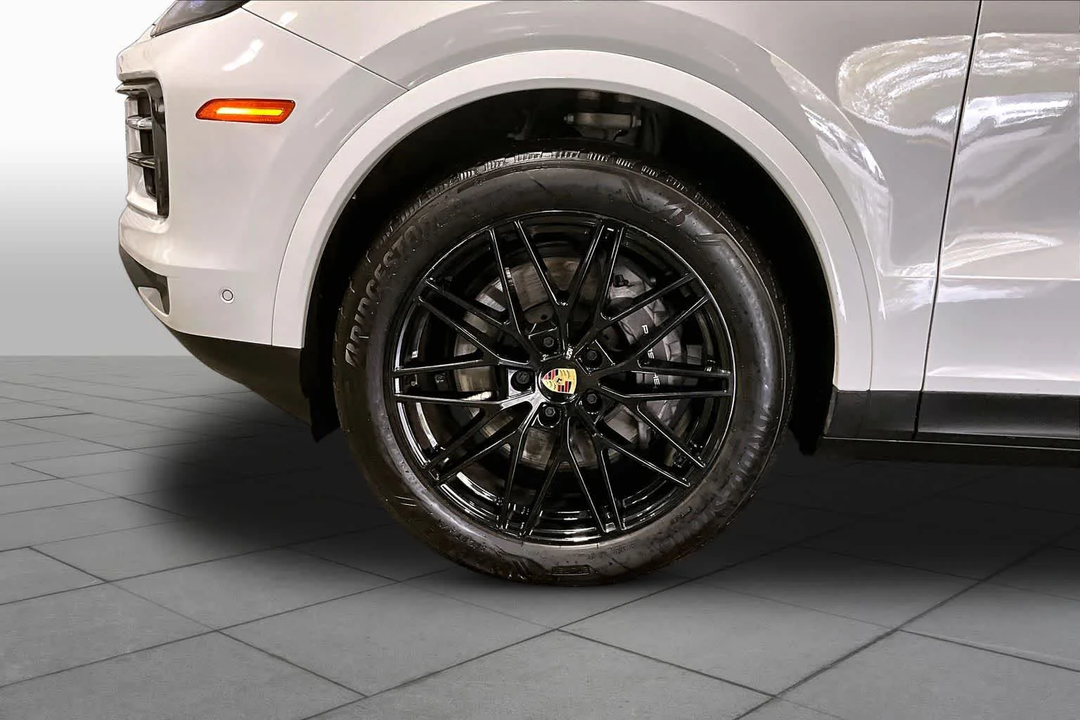 Used 2024 Carrara White Metallic Porsche  image 10