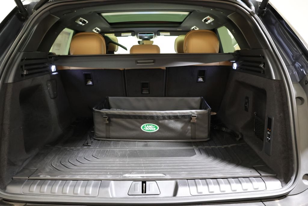 New 2026 Varesine Blue Land Rover SE image 46