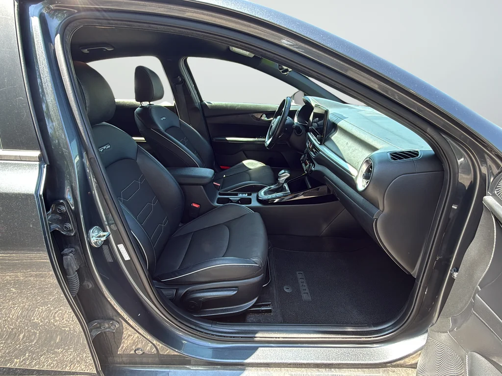Certified Used 2024 Gray Kia GT-Line image 9