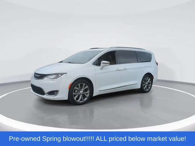 Used 2020 White Chrysler Limited image 4