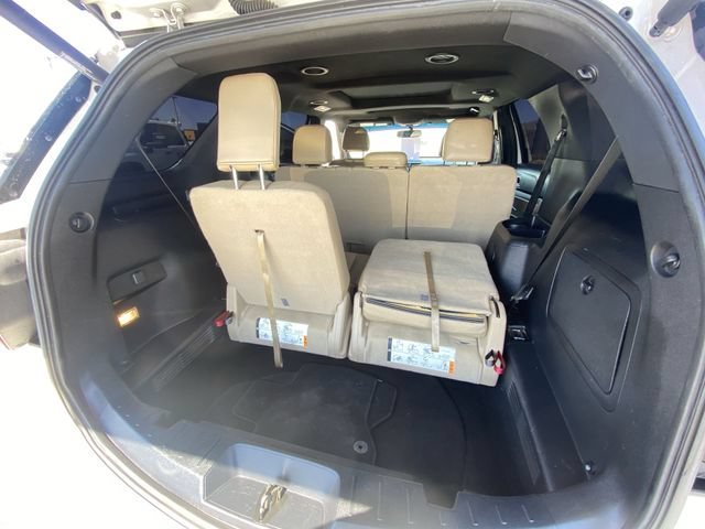 Used 2017 White Ford XLT image 25