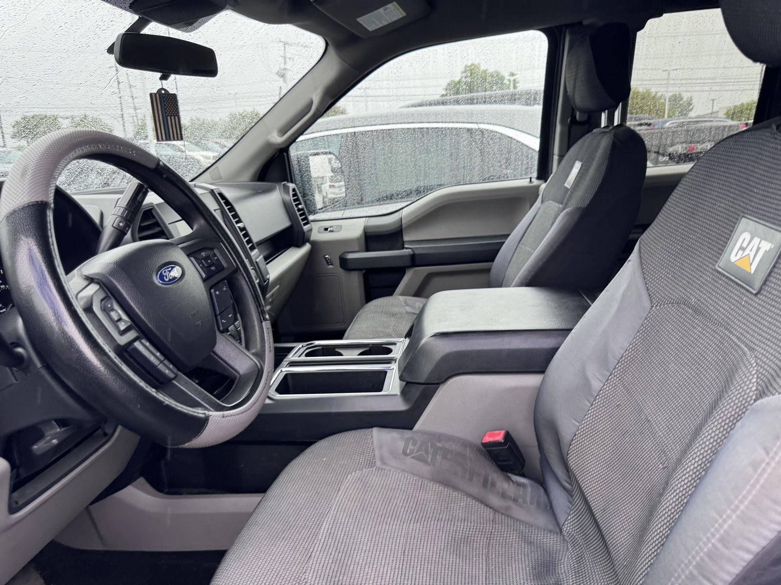 Used 2019 Magnetic Ford XL image 5