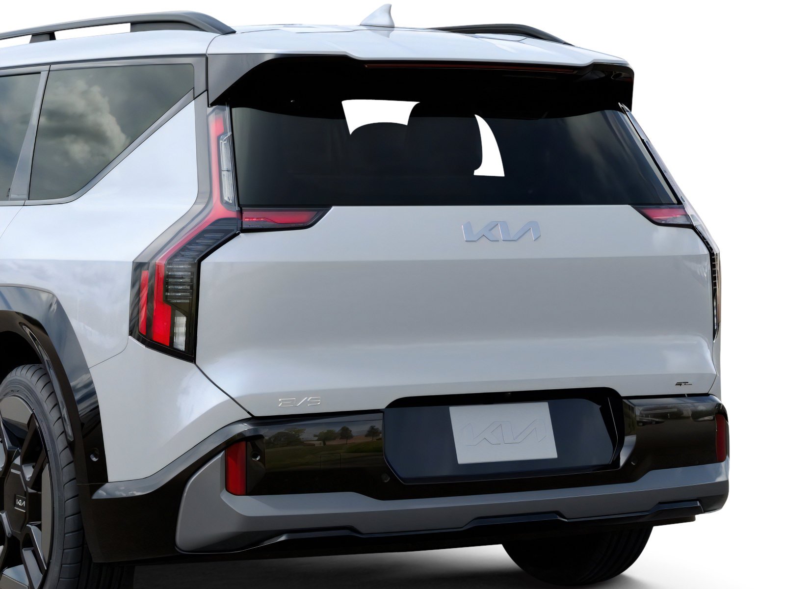 New 2026 Glacial White Pearl Kia GT-Line image 13