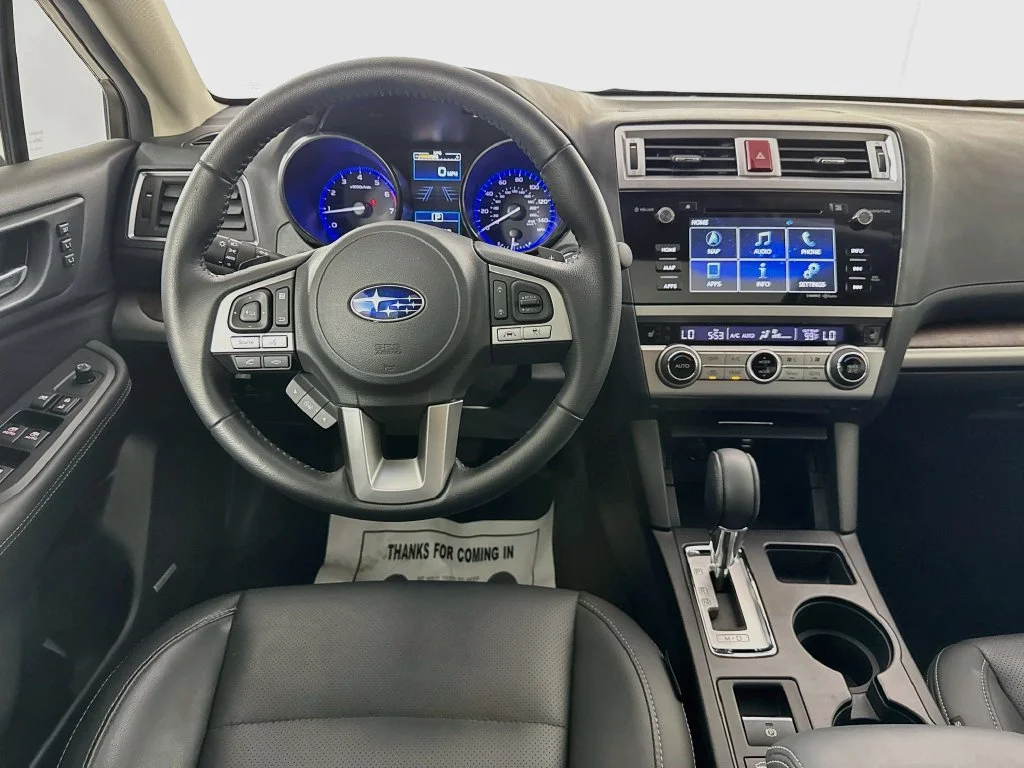 Used 2016 Silver Subaru 2.5i image 28