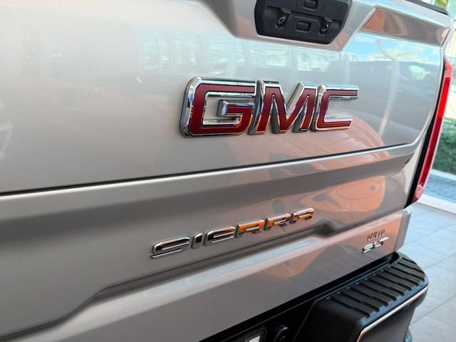 Used 2019 Silver GMC SLT image 15