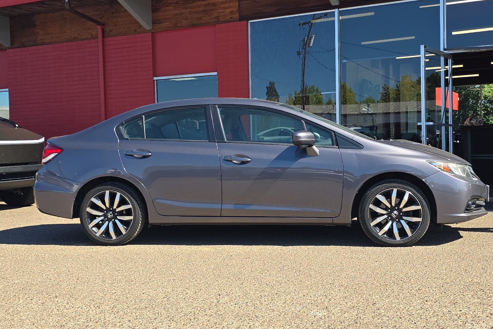 Used 2015 Gray Honda EX-L image 3