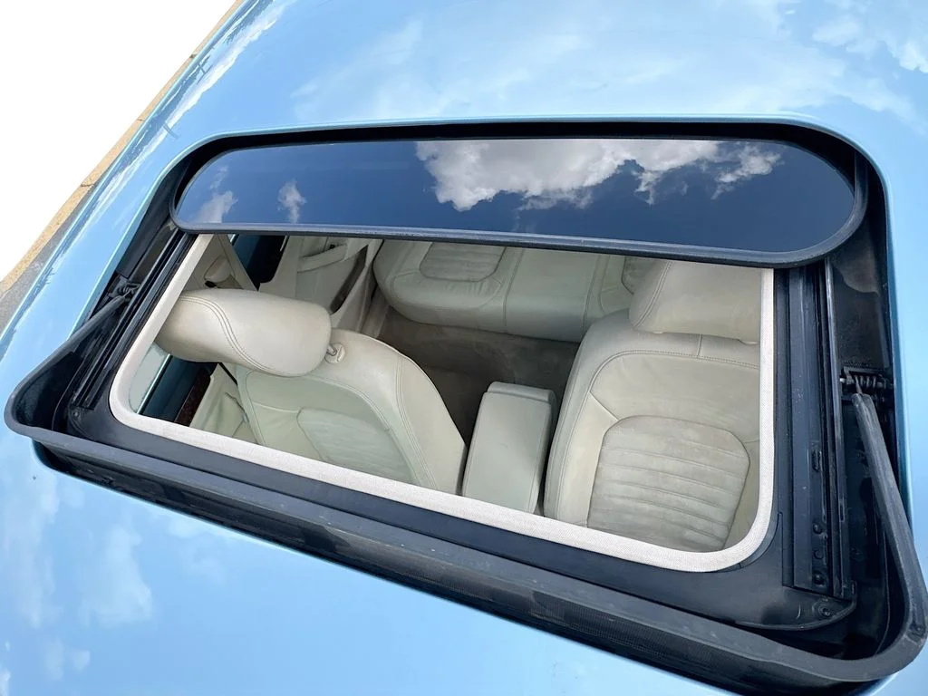 Used 2012 Blue Volkswagen TDI SEL Premium image 24