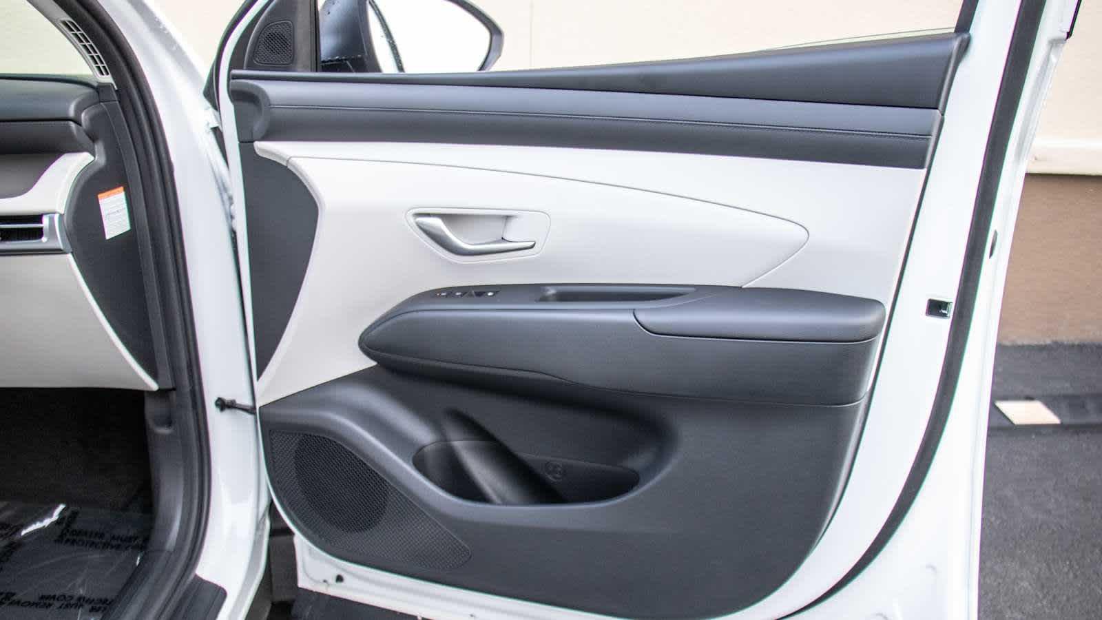 New 2026 Creamy White Pearl Hyundai SEL AWD image 18