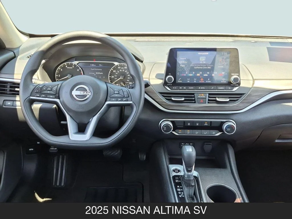 2025 Nissan Altima SV - Photo 13