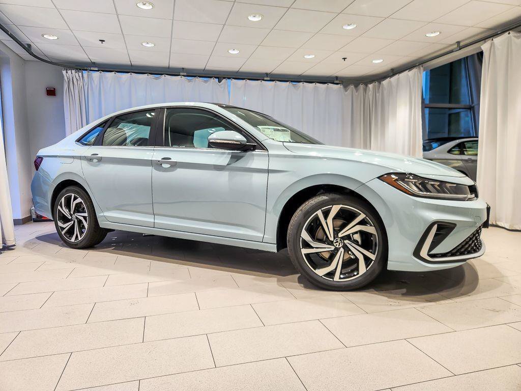 New 2027 Monument Gray Volkswagen 1.5T SEL image 5