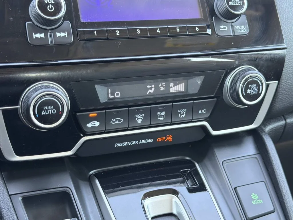 Used 2019 Platinum White Pearl Honda LX image 11