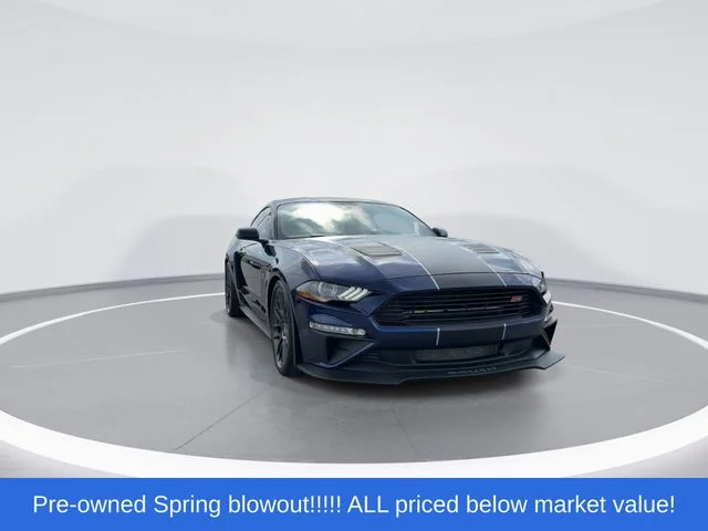 Used 2019 Blue Ford GT Premium image 2