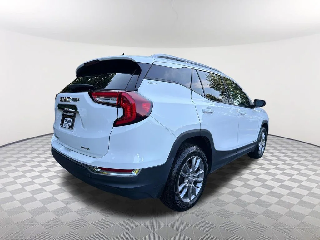 Used 2022 White GMC SLT image 5