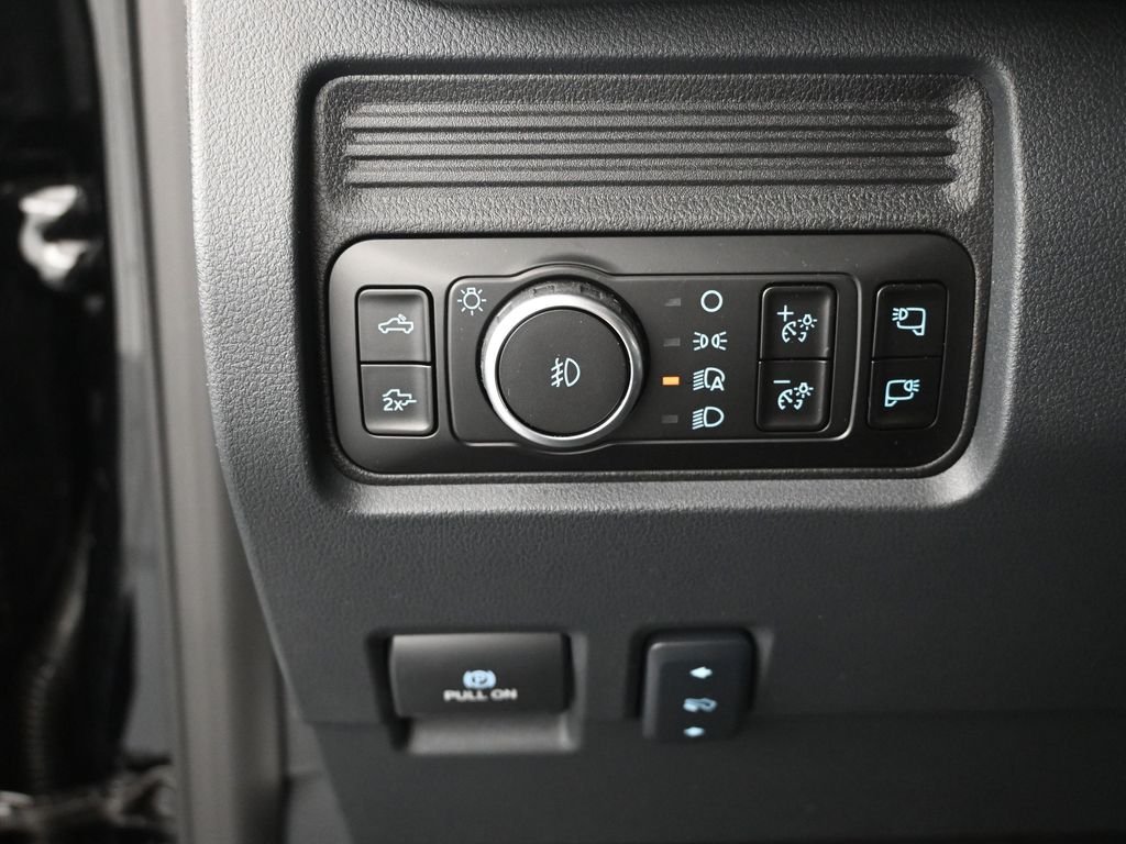 New 2026 Agate Black Metallic Ford Lariat image 13