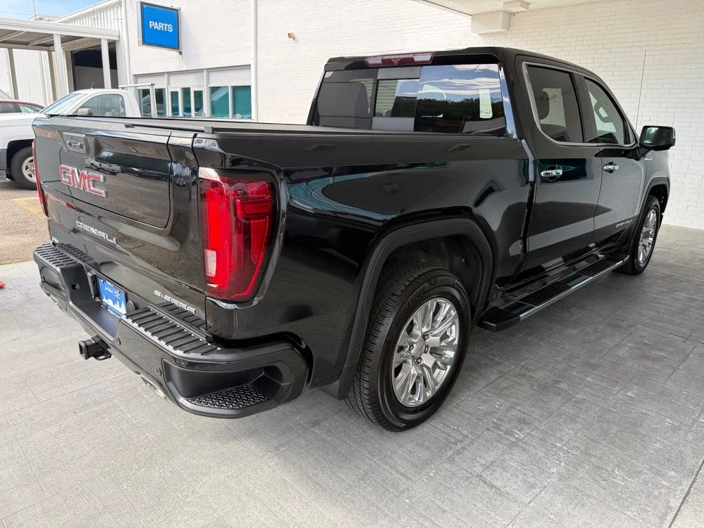 Used 2023 Black GMC Denali image 6
