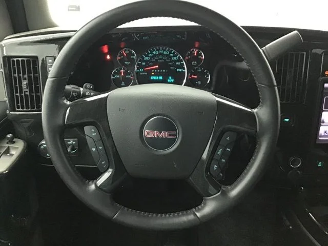 Used 2023 Silver GMC Explorer Limited SE image 24