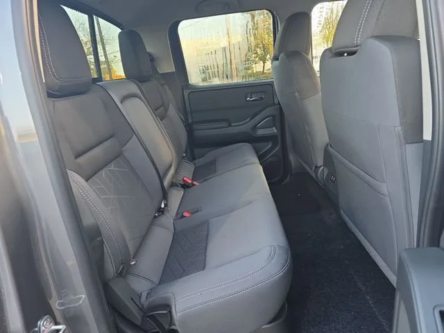 2026 Nissan Frontier SV - Photo 10